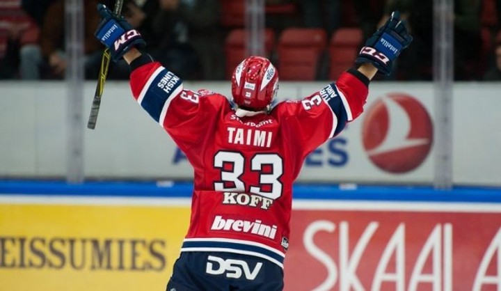 Aj tretí rok v KHL. Slovan angažoval fínskeho obrancu